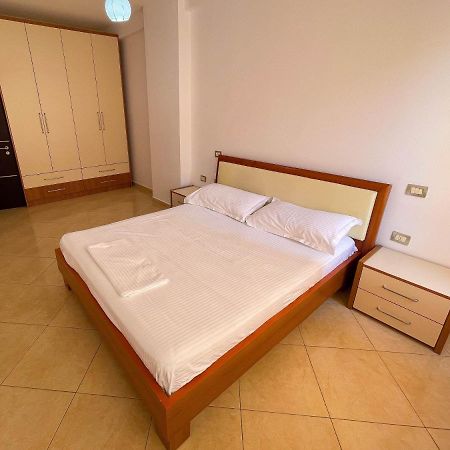 Aulona'S Apartment Влёра Экстерьер фото