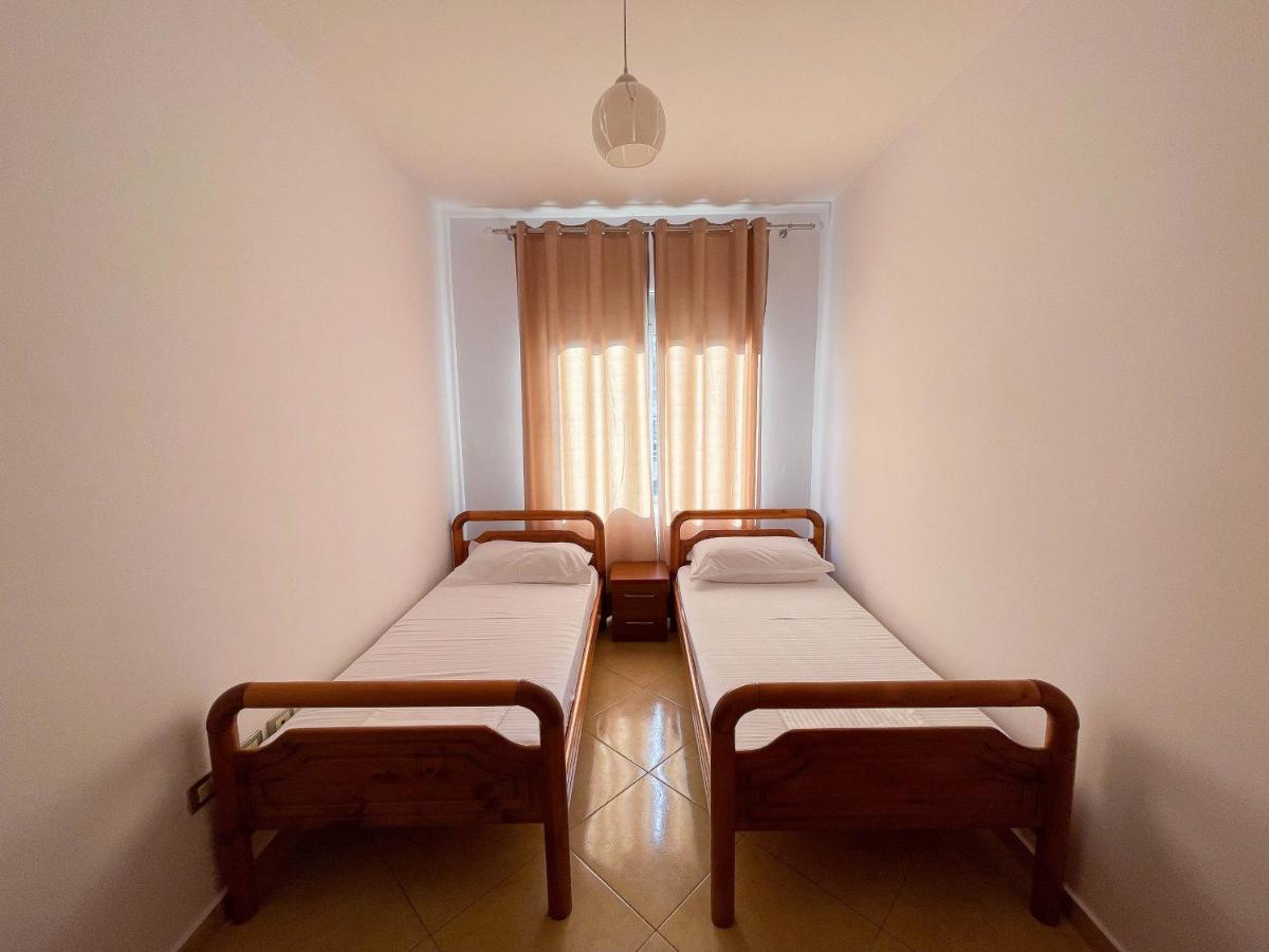 Aulona'S Apartment Влёра Экстерьер фото